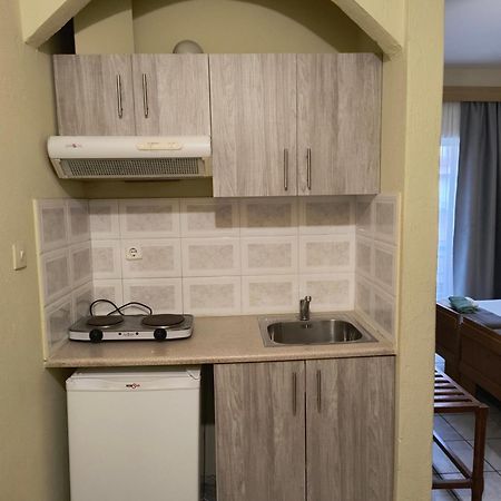 Amelies Apartments Paralía 外观 照片